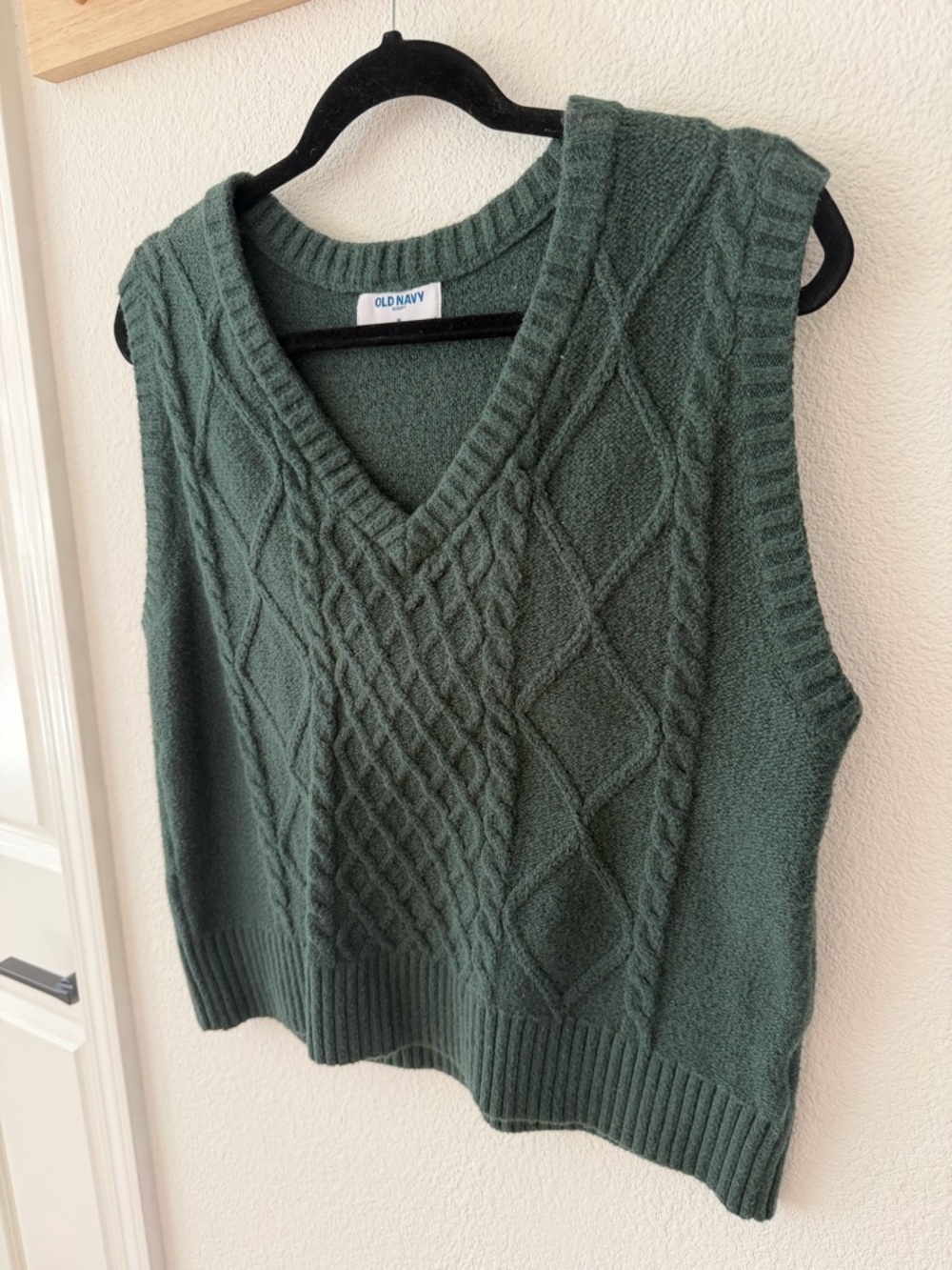 Old Navy Dark Green Cable Knit V-Neck Sweater Vest